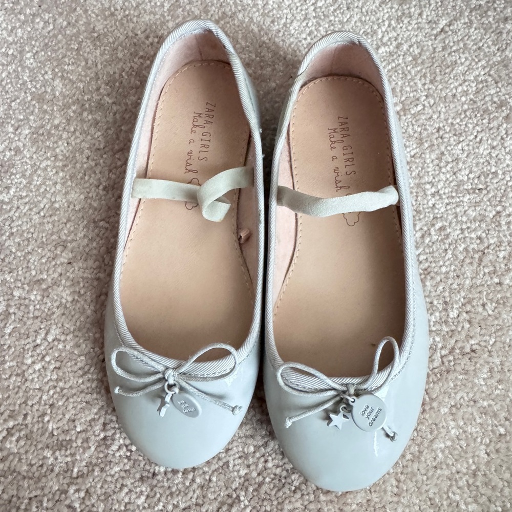 NWOT ZARA girls shoes